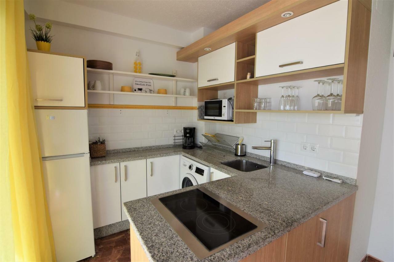 Casa Cava, C Merida 7 内尔哈 外观 照片
